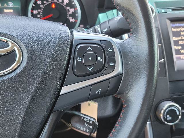 Used 2017 Toyota Camry SE FWD image 25