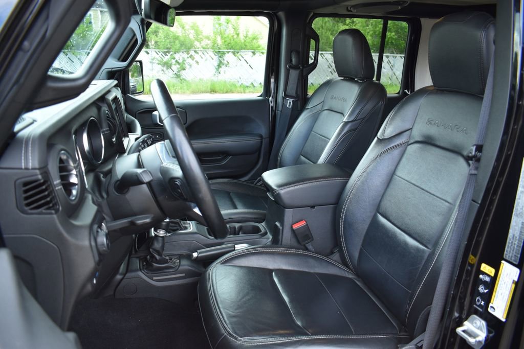 Used 2022 Jeep Wrangler Unlimited Sahara w/ Cold Weather Group AWD/4WD image 7