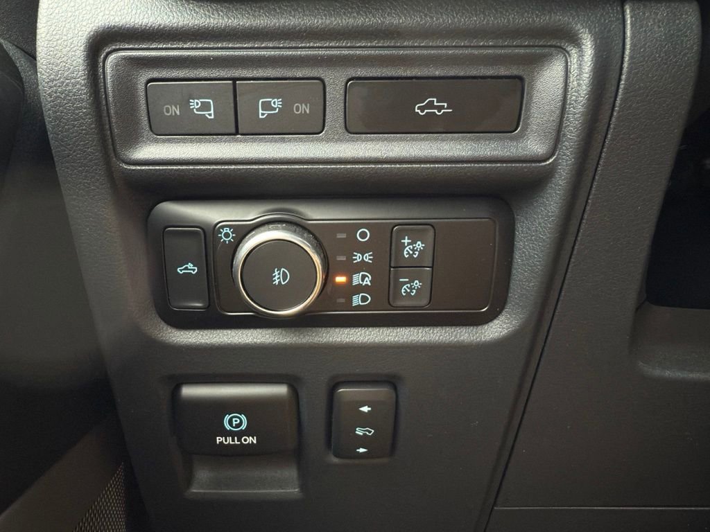 Certified 2023 Ford F150 Lariat image 21