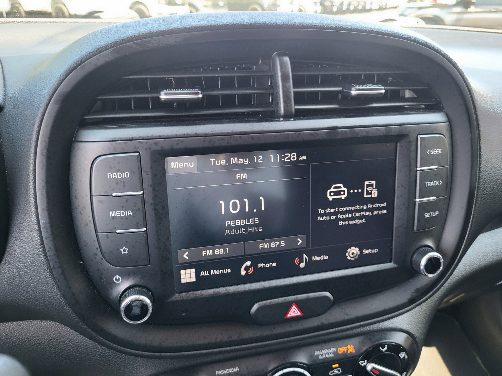 Used 2025 Kia Soul LX w/ LX Technology Package FWD image 20