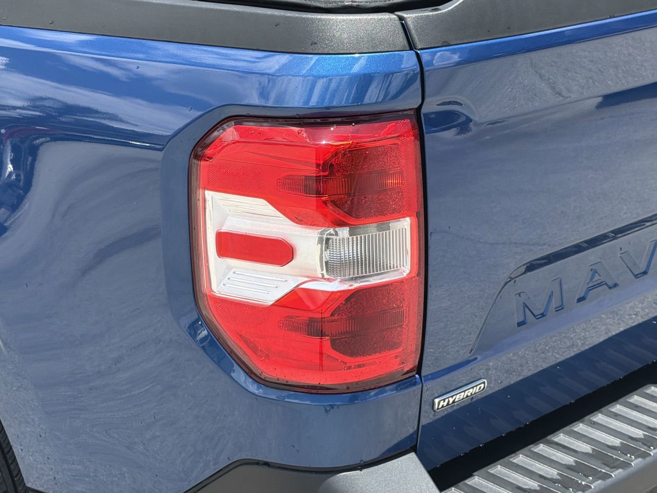 Certified 2023 Ford Maverick XLT FWD image 7