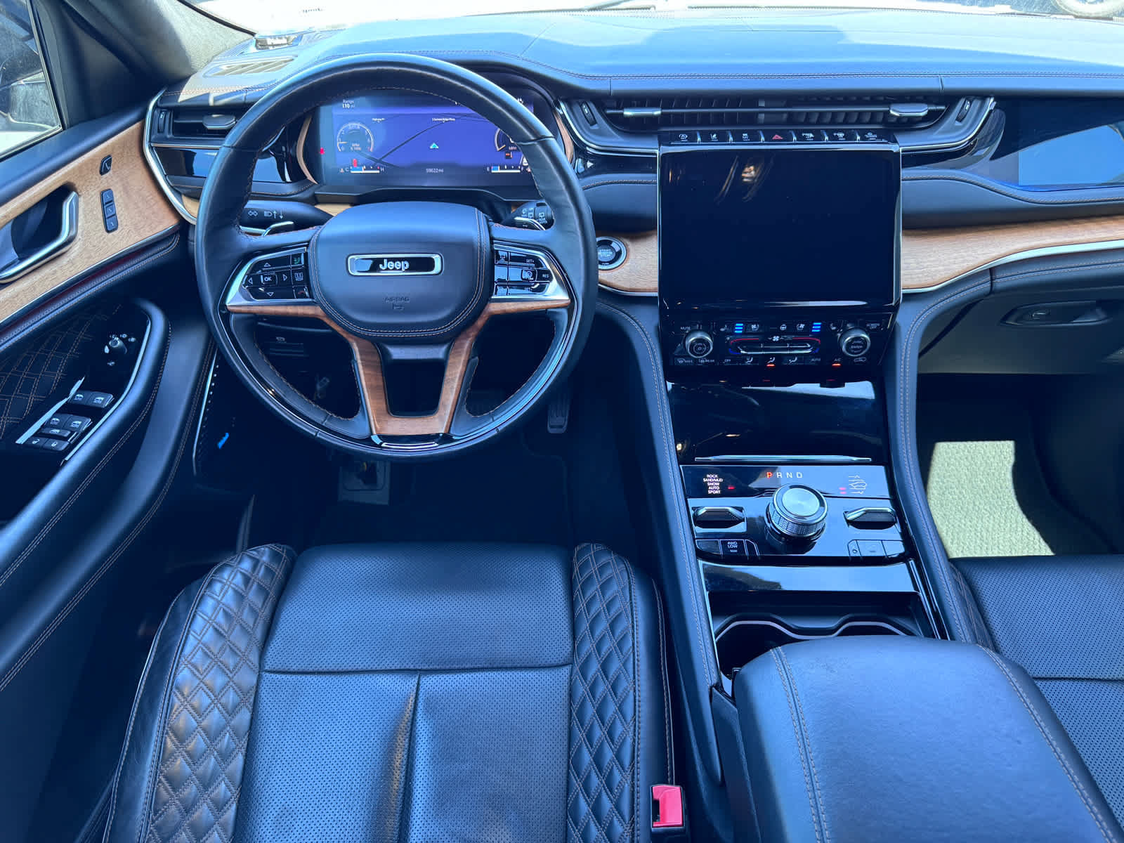 Used 2022 Jeep Grand Cherokee L Summit AWD/4WD image 24