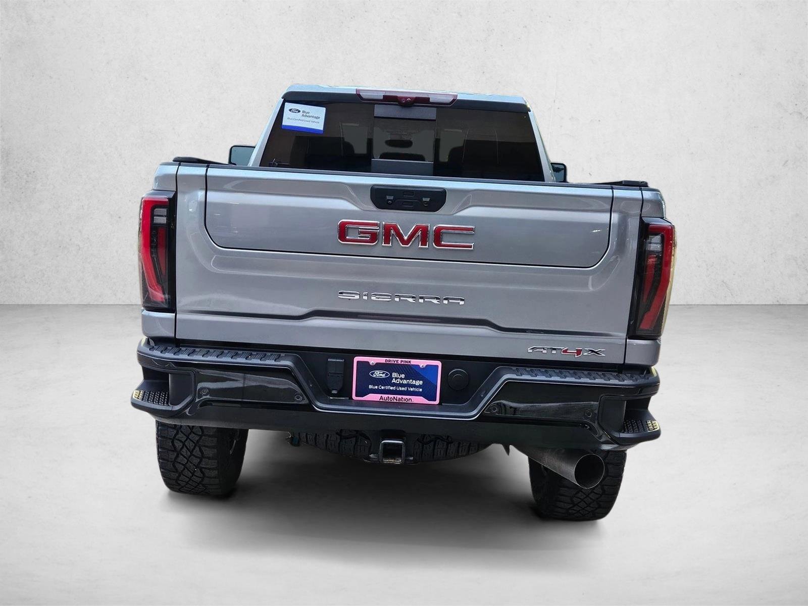 Used 2024 GMC Sierra 2500 AT4X AWD/4WD image 8