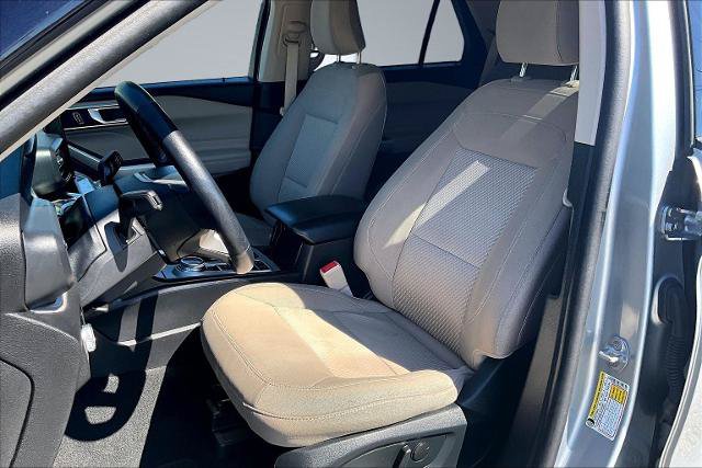 Certified 2023 Ford Explorer XLT RWD image 25