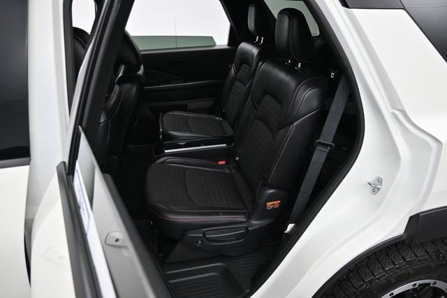 Used 2024 Nissan Pathfinder Rock Creek AWD/4WD image 25