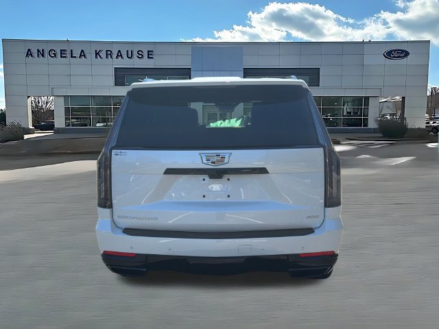 Used 2025 Cadillac Escalade Sport w/ Touring Package AWD/4WD image 7