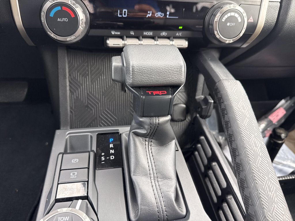 Used 2024 Toyota Tacoma TRD Off-Road AWD/4WD image 28