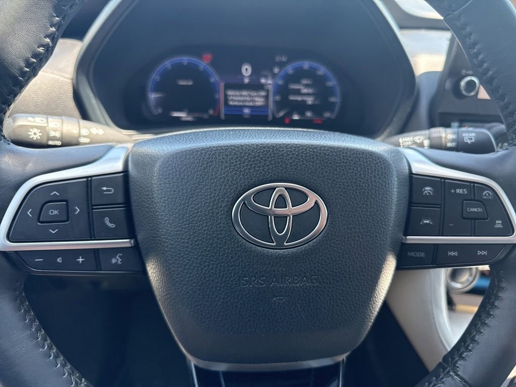 Used 2024 Toyota Grand Highlander AWD image 9