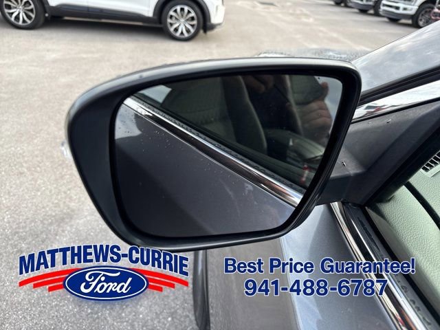 Used 2019 Nissan Rogue SV w/ Premium Package FWD image 8