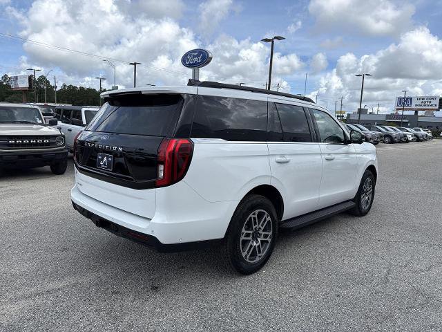 Certified 2025 Ford Expedition Active AWD/4WD image 3