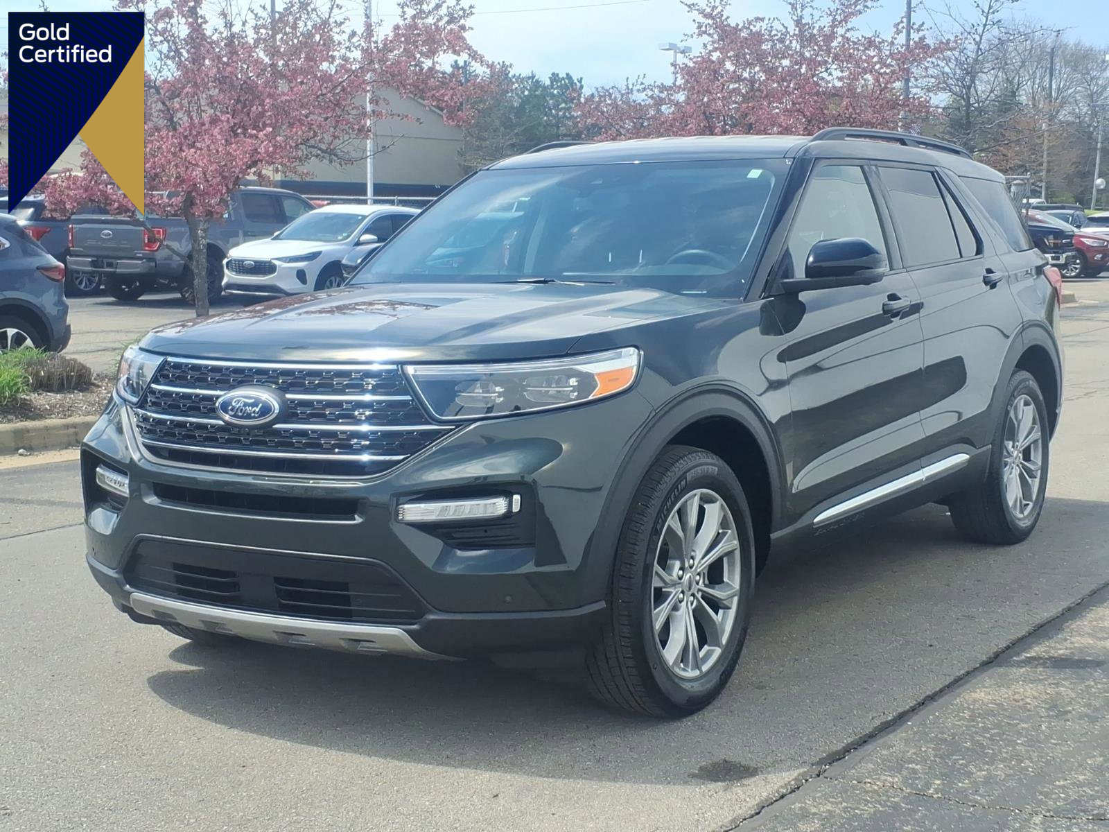 Certified 2023 Ford Explorer XLT w/ Equipment Group 202A