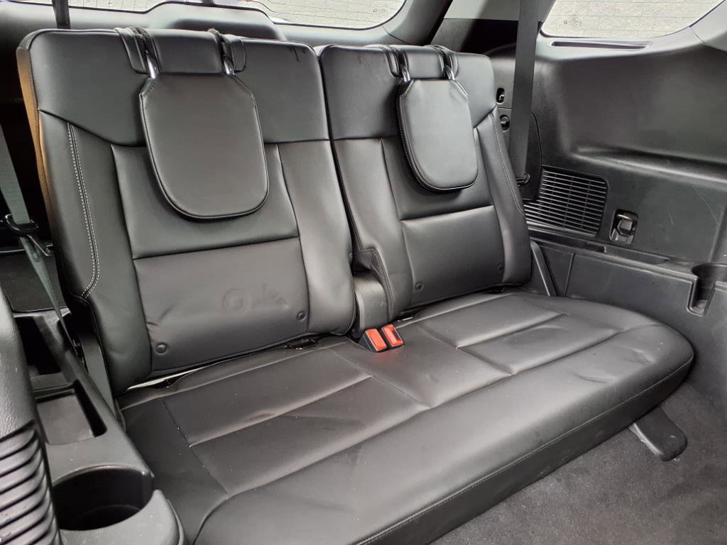 Certified 2022 Ford Explorer XLT w/ Equipment Group 202A image 14