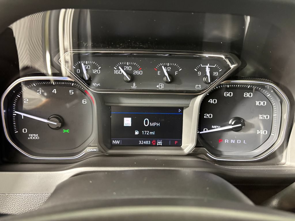Used 2023 GMC Sierra 2500 AT4 w/ AT4 Preferred Package AWD/4WD image 16