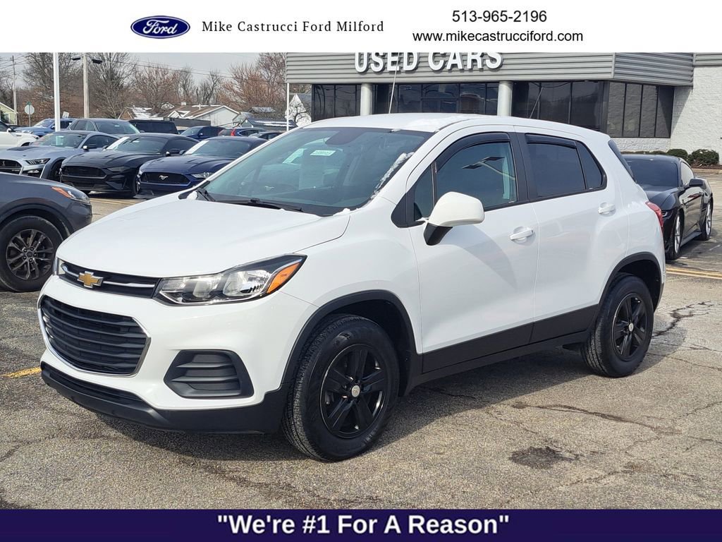 Used 2022 Chevrolet Trax LS w/ Tint and Cruise Package image 7