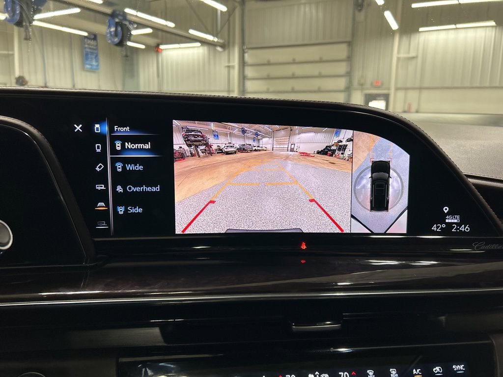 Used 2021 Cadillac Escalade Sport Platinum w/ LPO, ONYX Package image 22