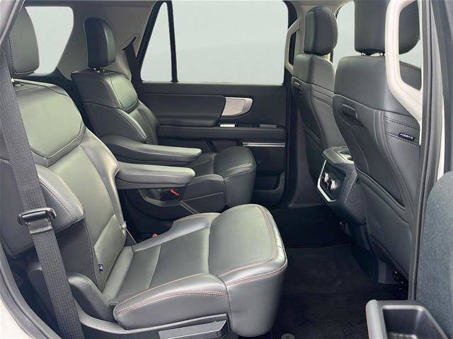 Certified 2025 Ford Expedition Active AWD/4WD image 16