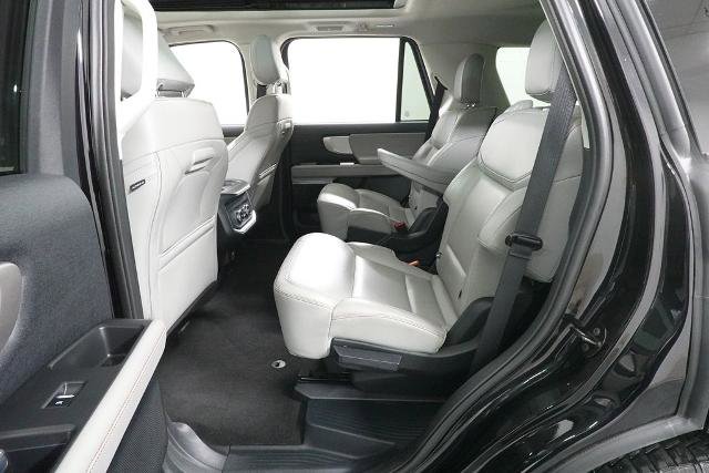 Certified 2025 Ford Expedition Active AWD/4WD image 29