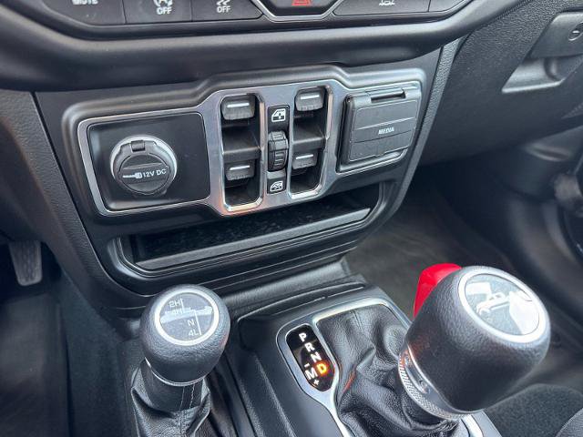 Used 2022 Jeep Gladiator Sport AWD/4WD image 21