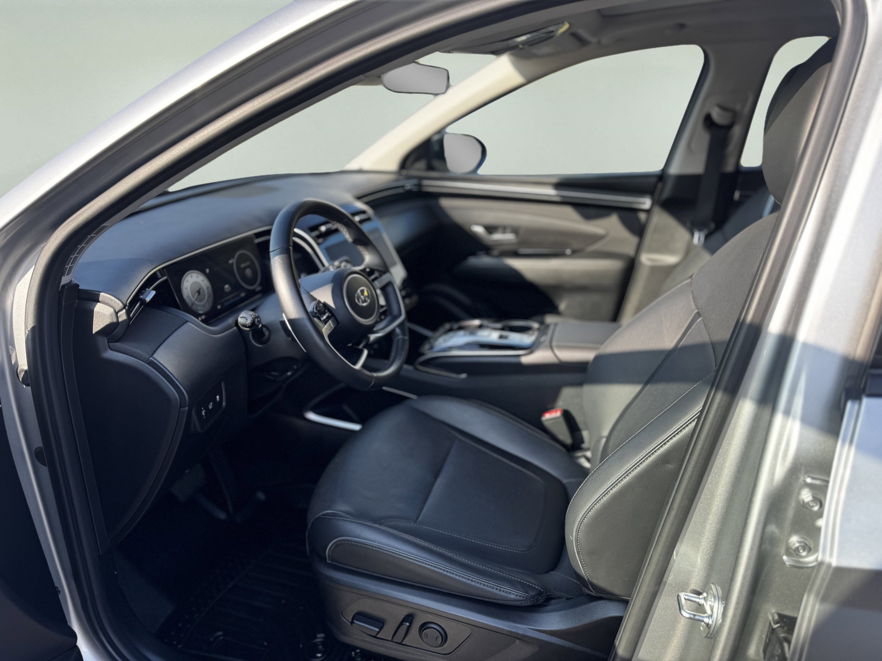 Used 2023 Hyundai Tucson Limited AWD/4WD image 5