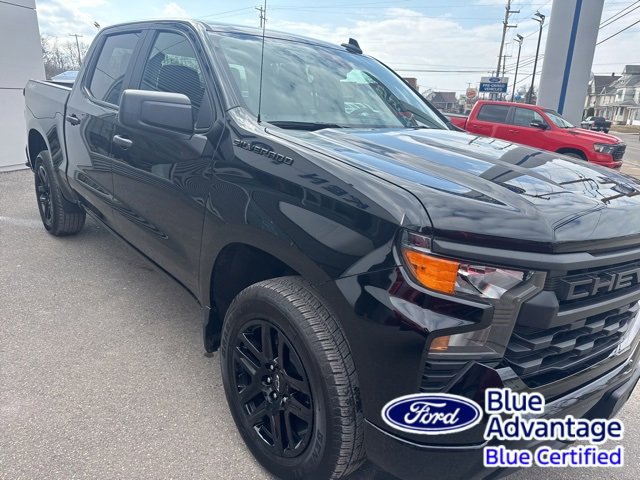 Used 2023 Chevrolet Silverado 1500 Custom w/ LPO, Dark Essentials Package image 4