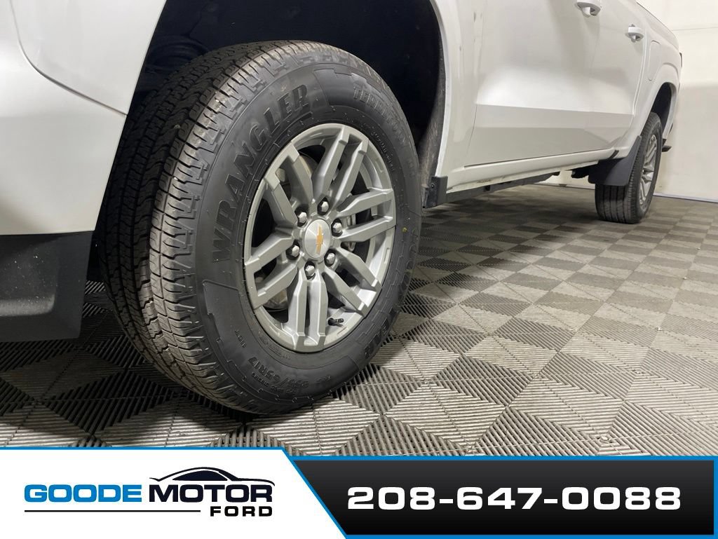Used 2024 Chevrolet Colorado LT w/ LT Convenience Package II AWD/4WD image 27