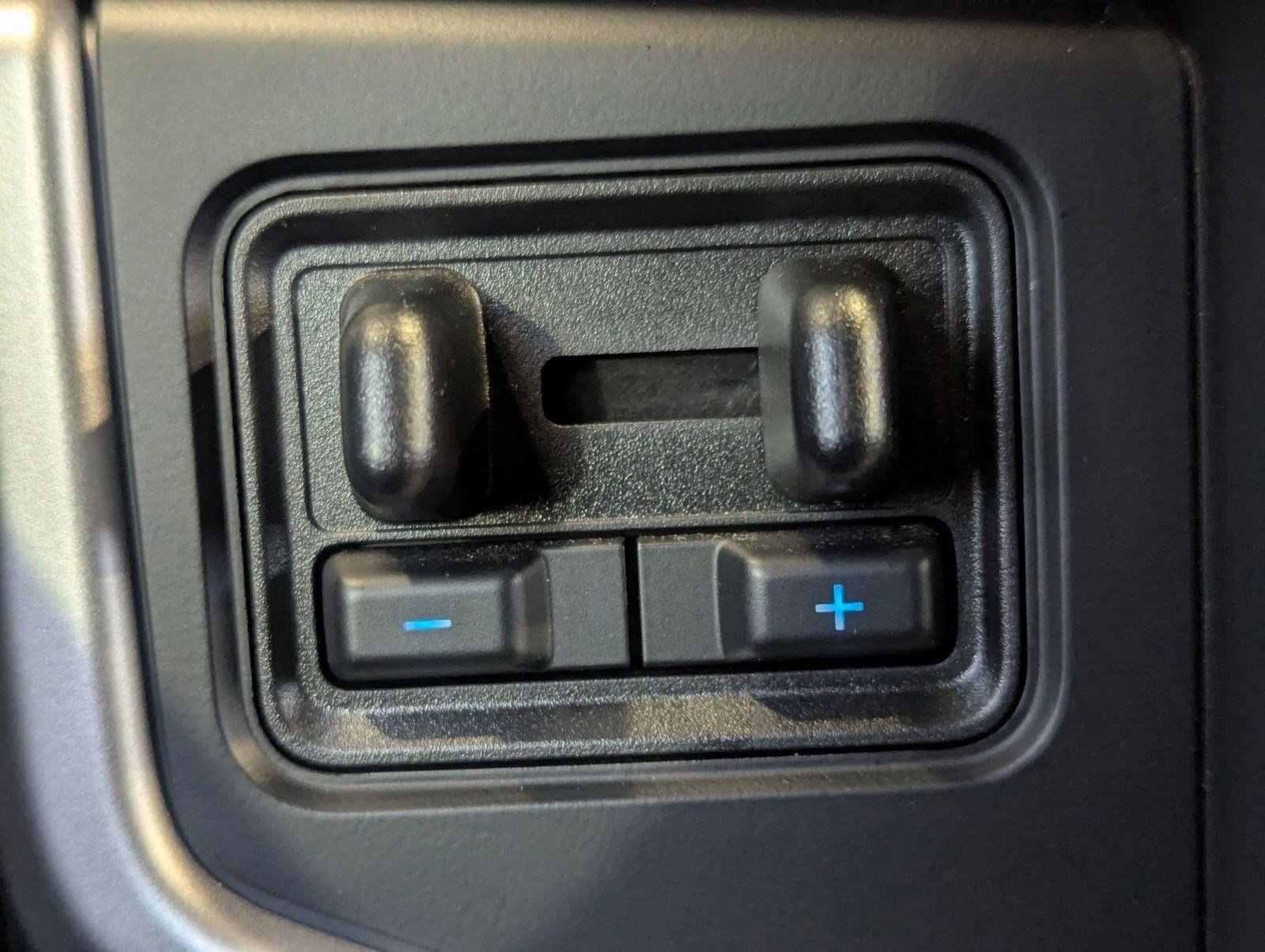 Certified 2023 Ford Expedition XLT image 18