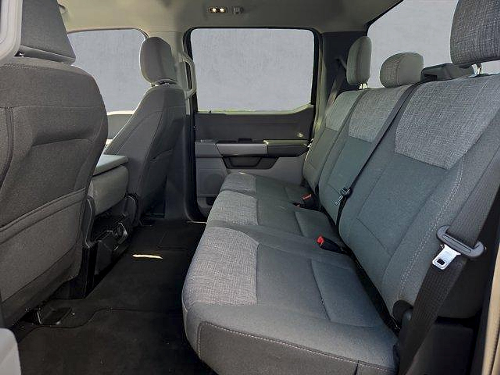 Certified 2025 Ford F250 XLT AWD/4WD image 23