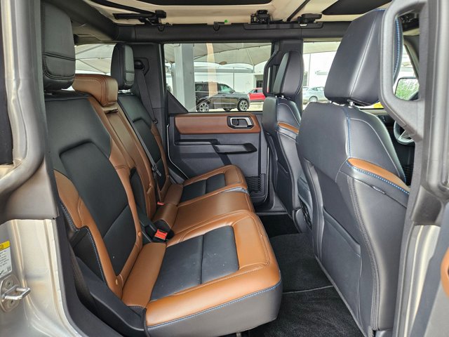 Certified 2024 Ford Bronco Outer Banks w/ Sasquatch Package AWD/4WD image 20