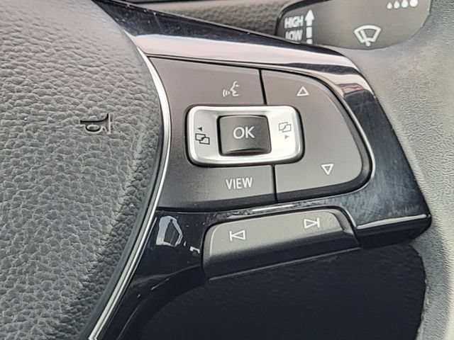 Used 2020 Volkswagen Tiguan SE AWD/4WD image 33