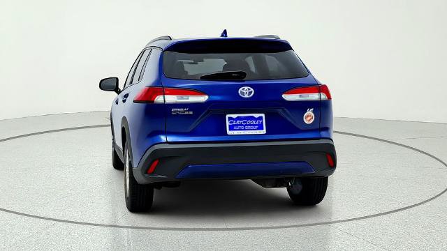 Used 2023 Toyota Corolla Cross LE FWD image 6