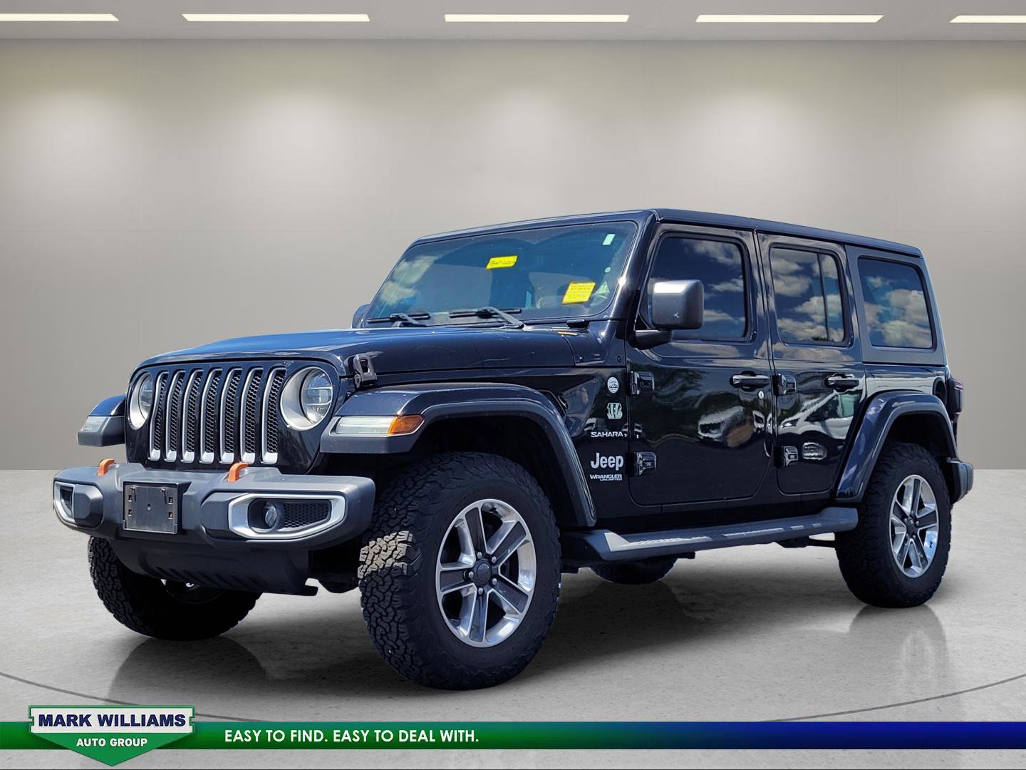 Used 2018 Jeep Wrangler Unlimited Sahara w/ Uconnect 4C Nav & Sound Group AWD/4WD image 8