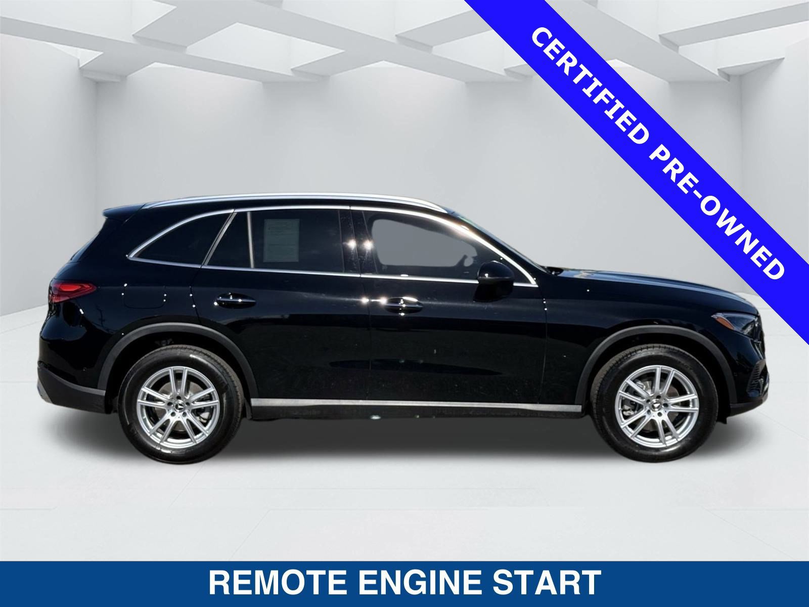 Used 2025 Mercedes-Benz GLC 300 image 6