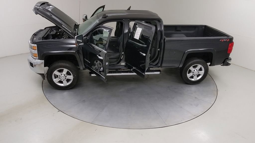Used 2018 Chevrolet Silverado 2500 LTZ w/ Duramax Plus Package AWD/4WD image 55
