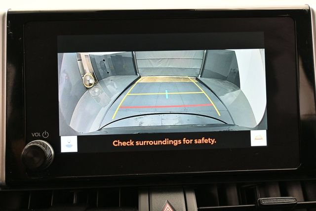 Used 2024 Toyota RAV4 XLE FWD image 20