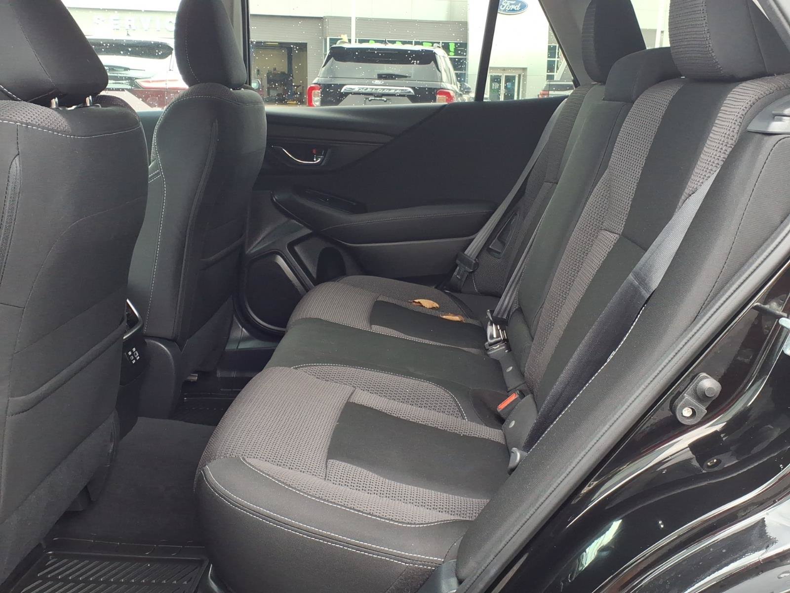 Used 2023 Subaru Outback Premium AWD/4WD image 4