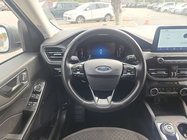 Certified 2024 Ford Escape Active AWD/4WD image 9