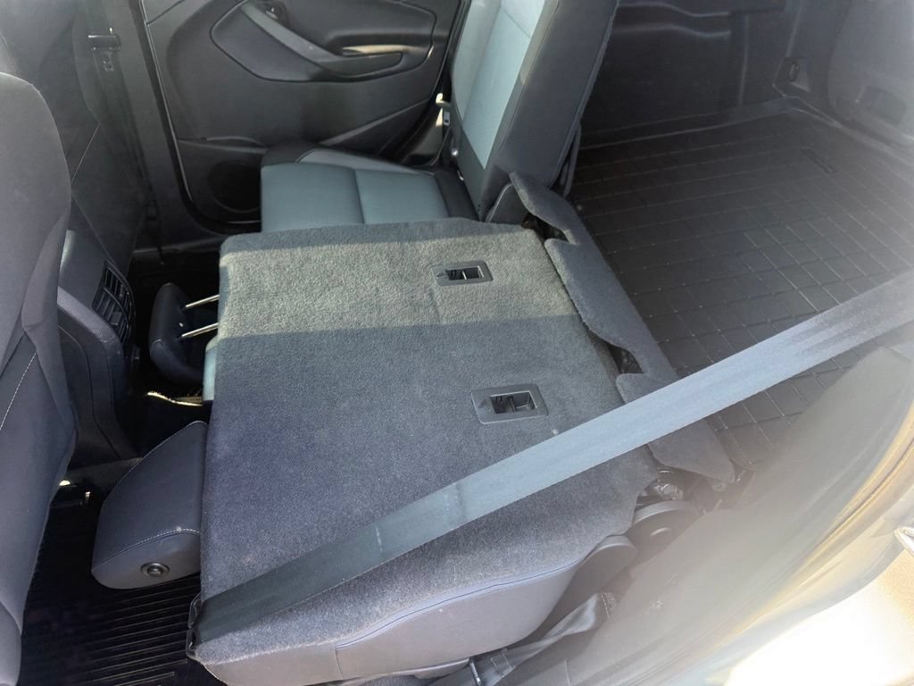Certified 2018 Ford Escape SE w/ SE Sync 3 Package FWD image 37