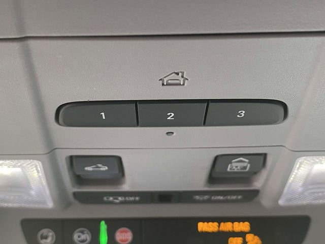 Used 2023 GMC Terrain SLT w/ Tech Package FWD image 34