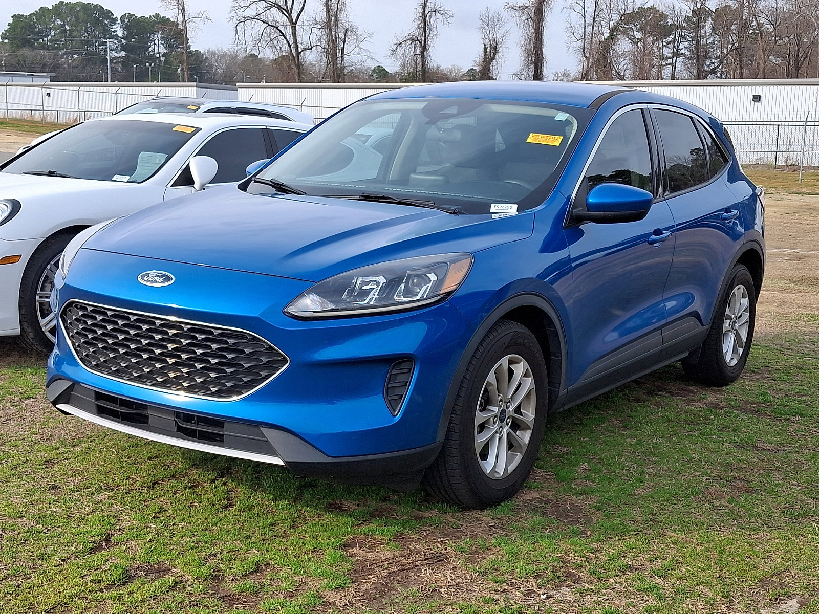 Certified 2020 Ford Escape SE image 3