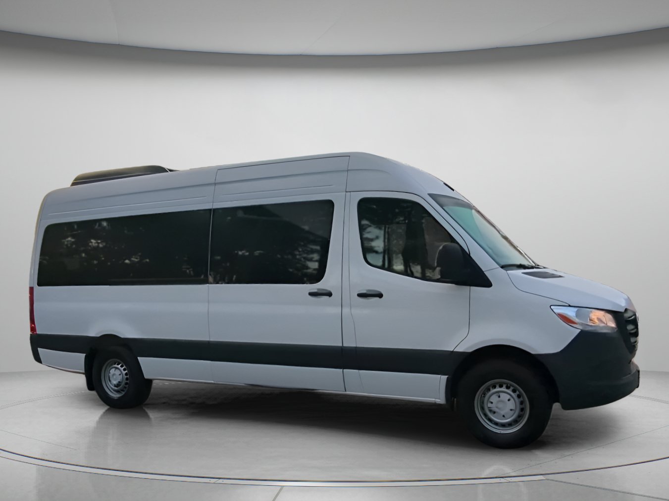 Used 2025 Mercedes-Benz Sprinter 2500 image 34