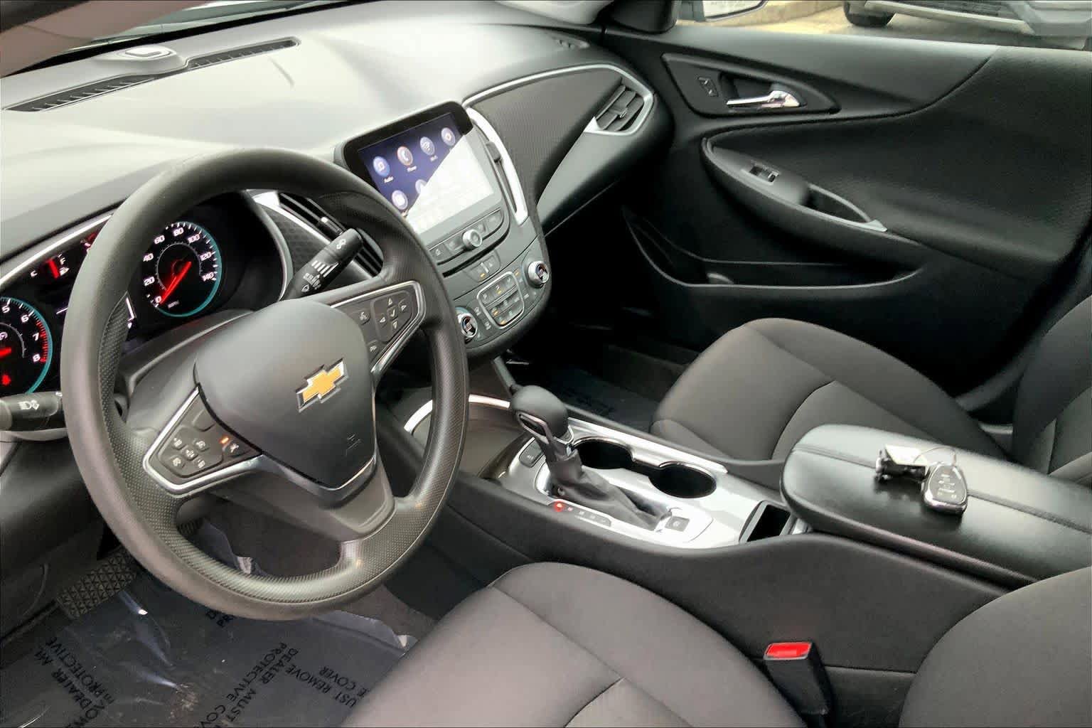 Used 2024 Chevrolet Malibu LT FWD image 17