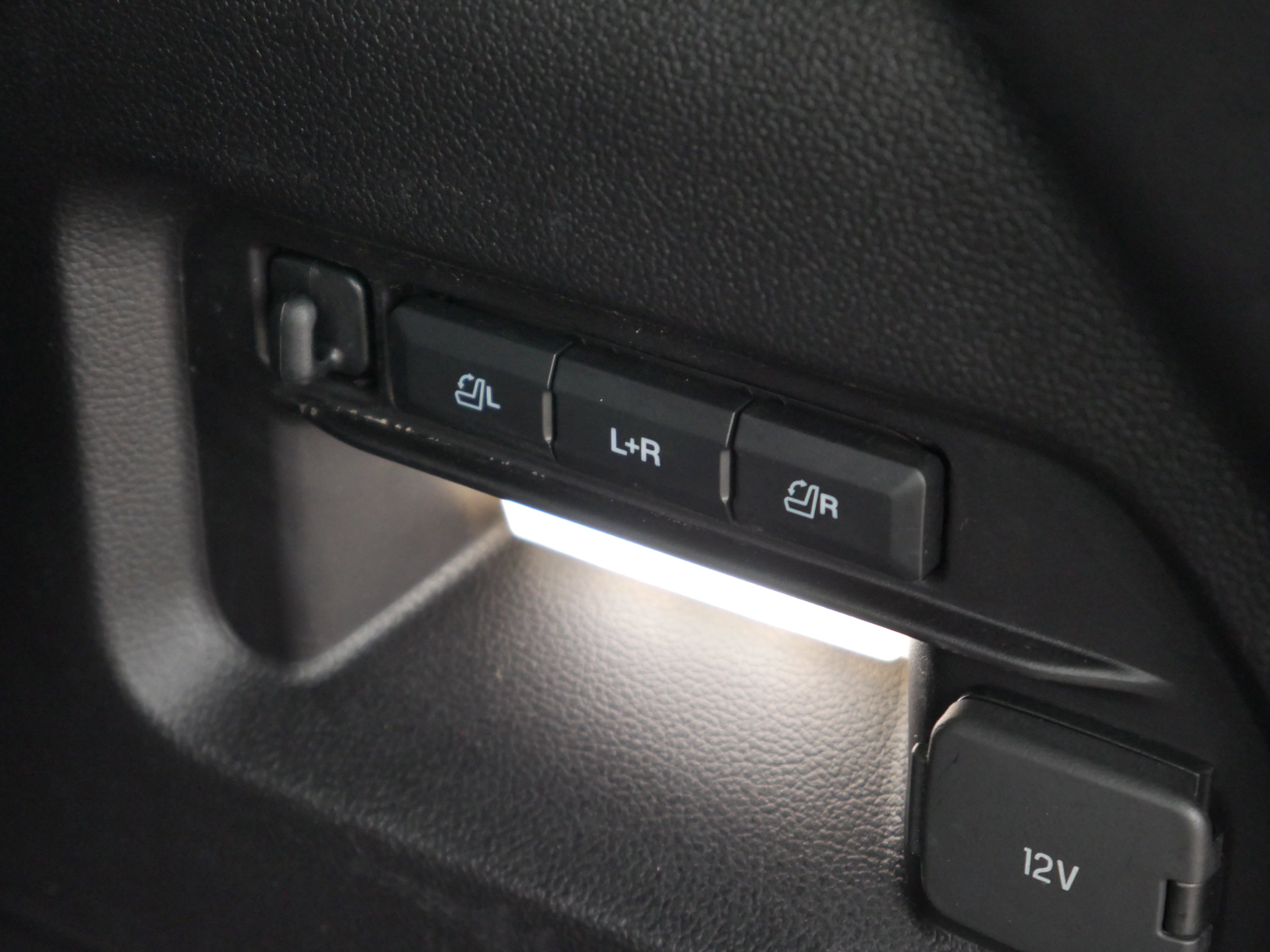 Certified 2021 Ford Explorer ST image 25