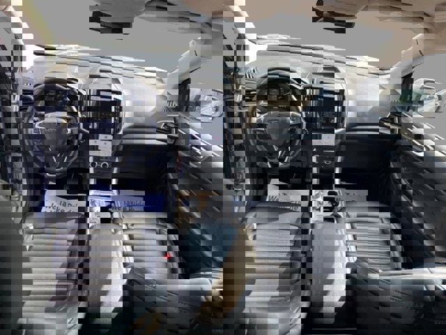 Certified 2024 Ford Edge SEL image 9