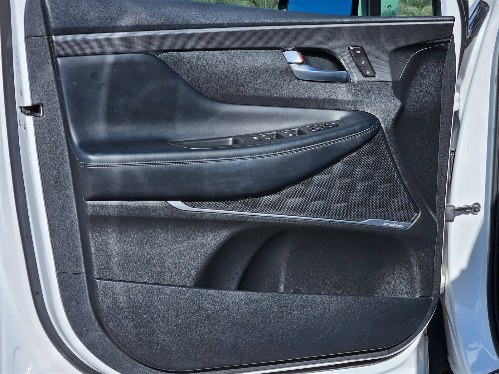 Used 2022 Hyundai Santa Fe Limited image 11