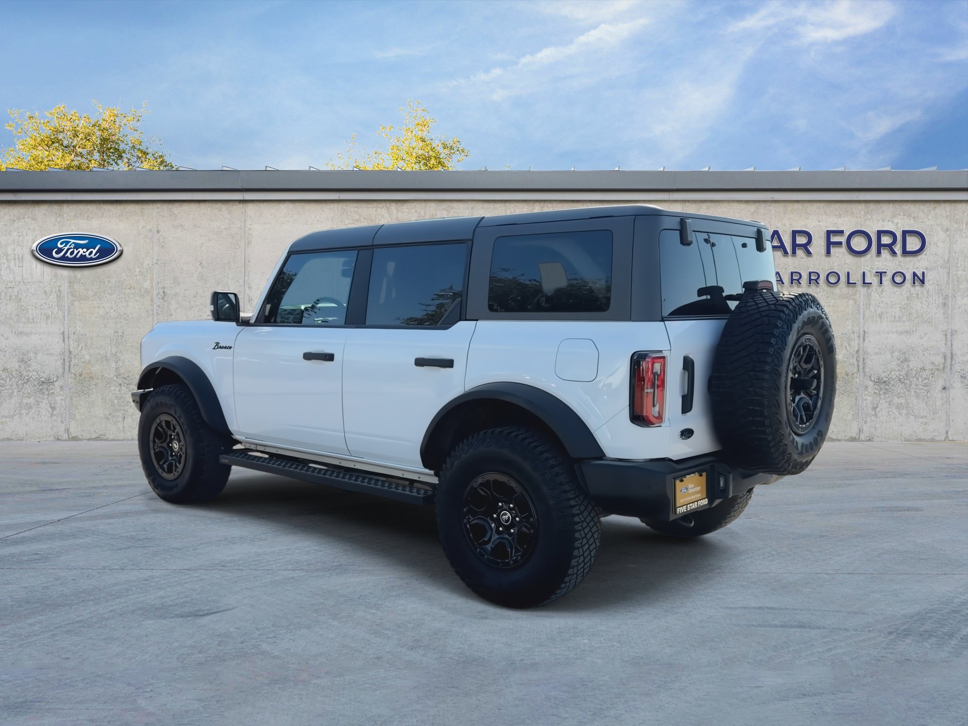 Certified 2023 Ford Bronco Wildtrak AWD/4WD image 6