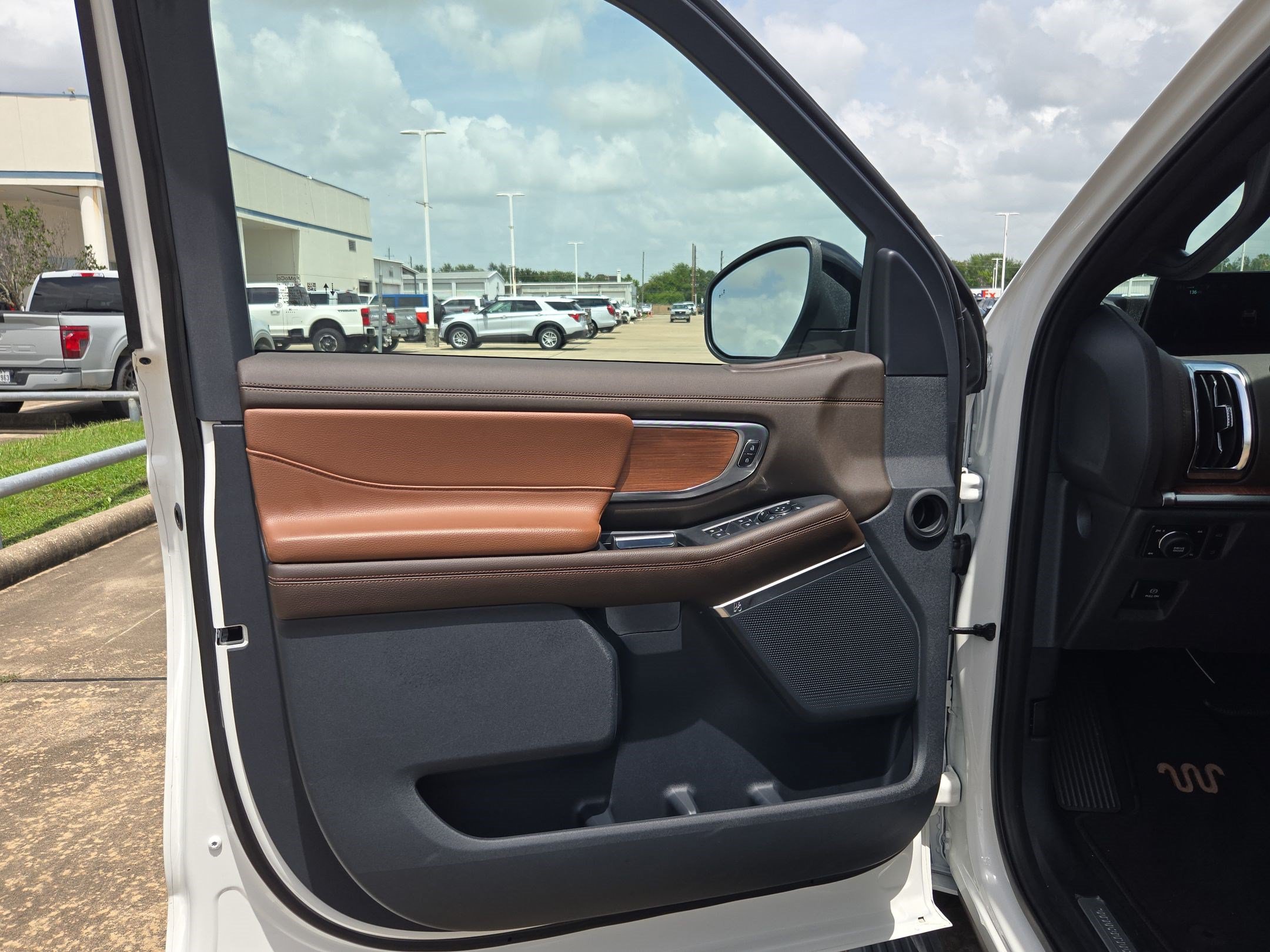 Certified 2026 Ford Expedition King Ranch AWD/4WD image 14