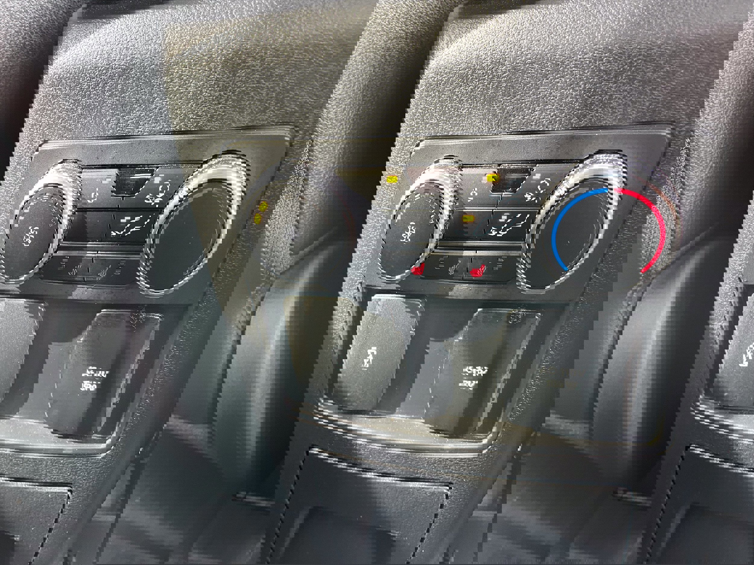 Certified 2024 Ford Explorer ST w/ Equipment Group 401A image 15