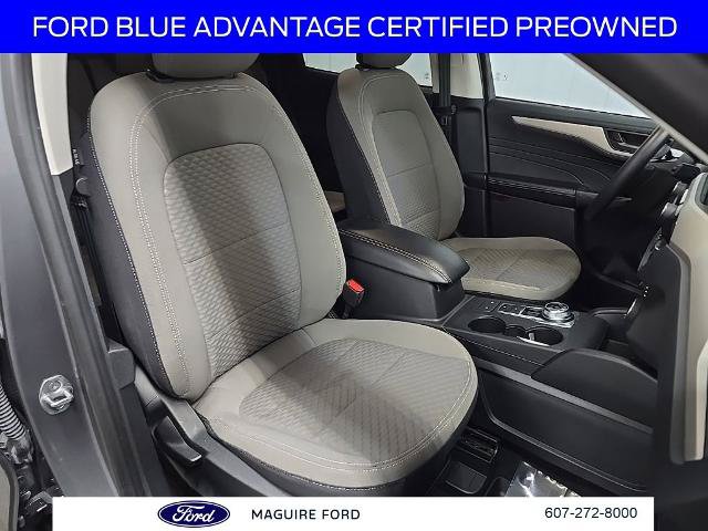 Certified 2022 Ford Escape SE w/ Cold Weather Package AWD/4WD image 18