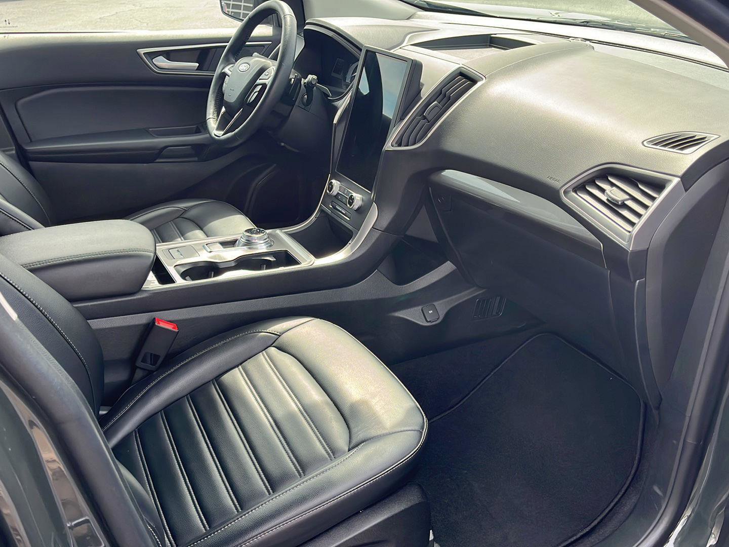 Certified 2024 Ford Edge SEL w/ Convenience Package image 12