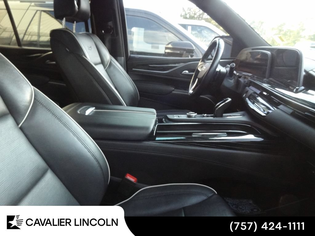 Used 2023 Cadillac Escalade Sport AWD/4WD image 7